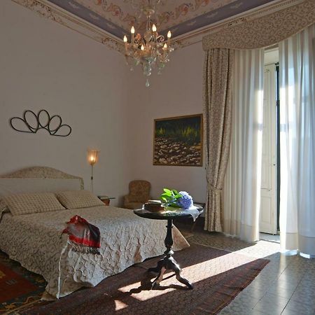 B&B Di Charme Camelie Palazzo Nicotra Riposto Exterior photo