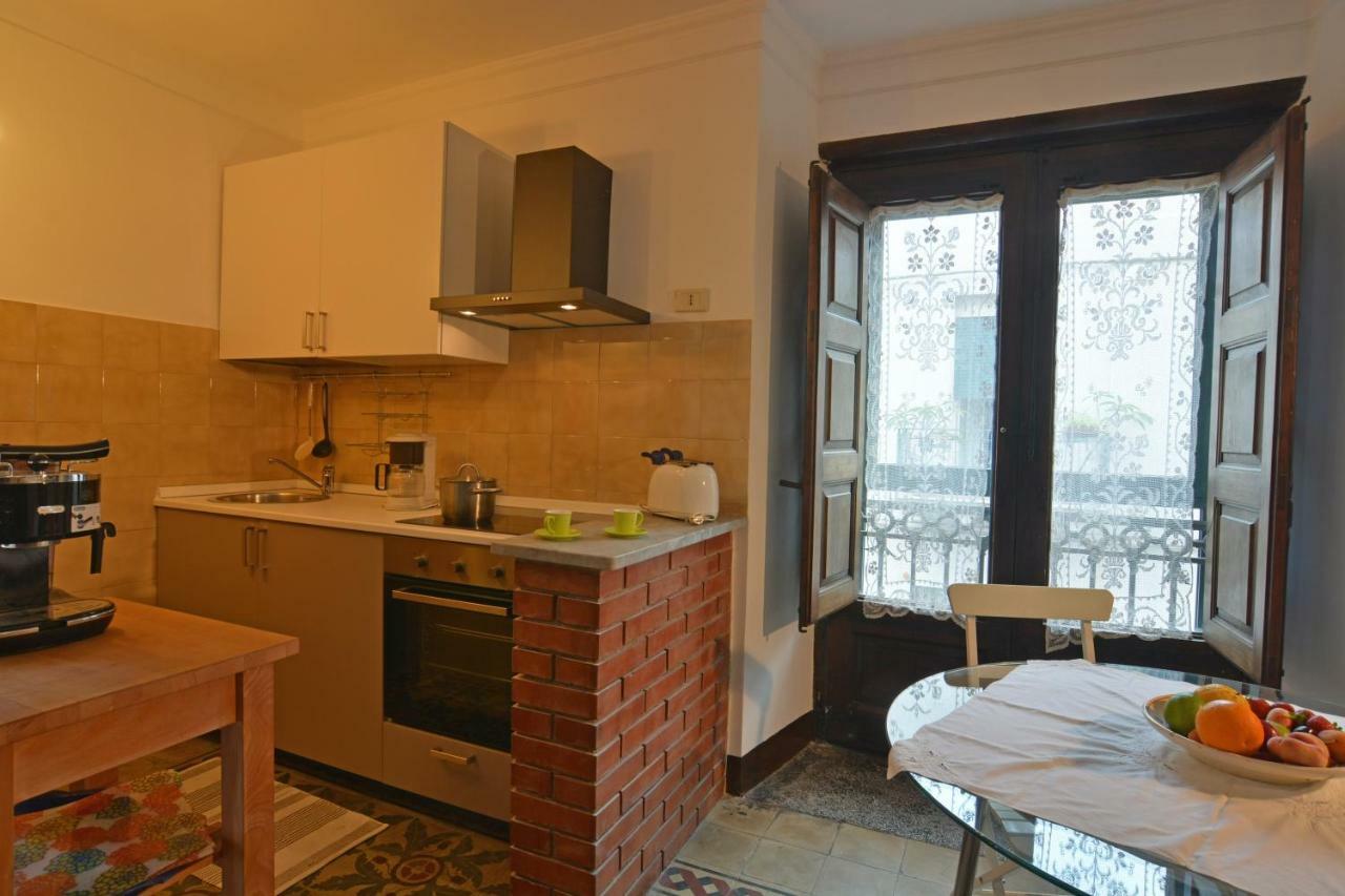 B&B Di Charme Camelie Palazzo Nicotra Riposto Exterior photo