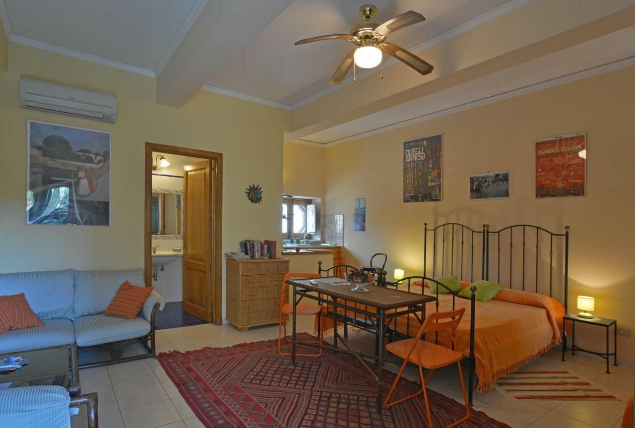 B&B Di Charme Camelie Palazzo Nicotra Riposto Exterior photo