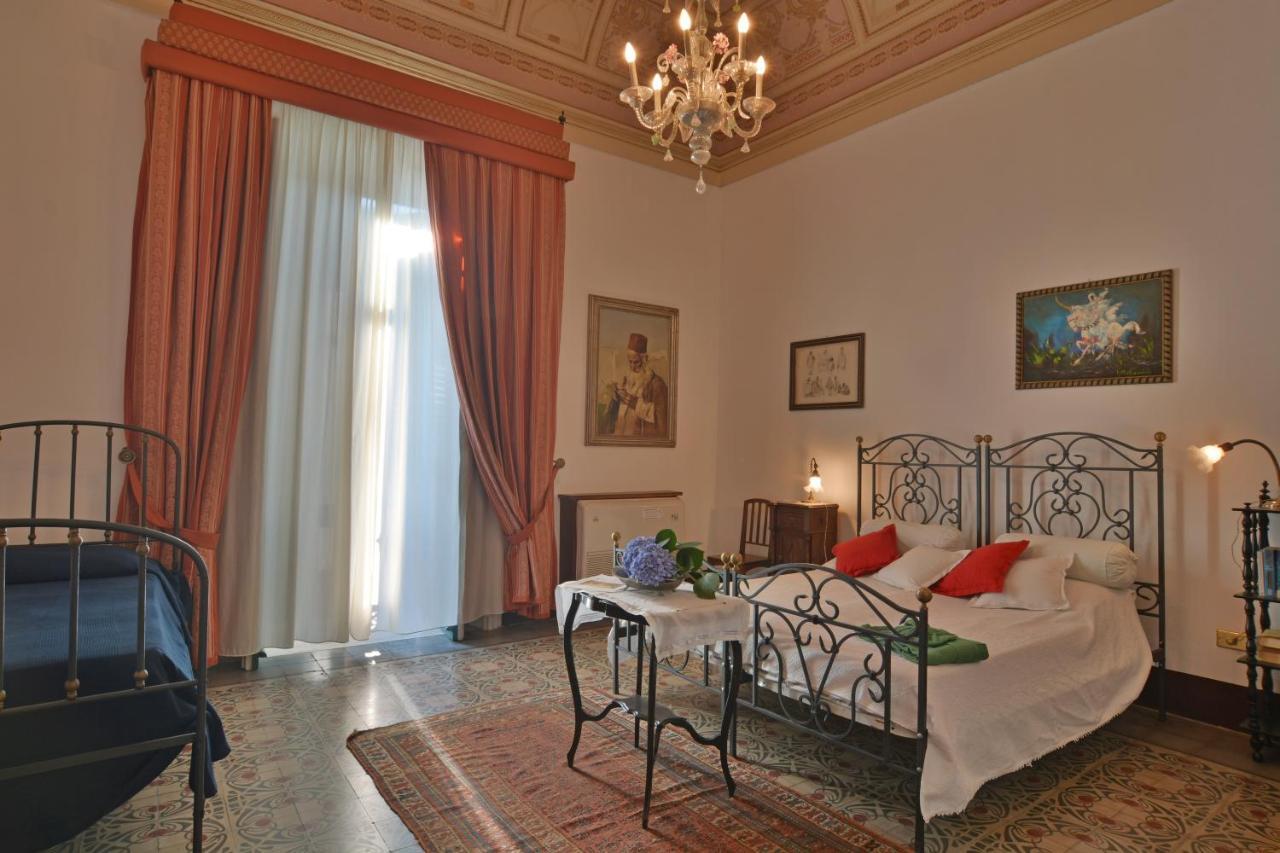 B&B Di Charme Camelie Palazzo Nicotra Riposto Exterior photo